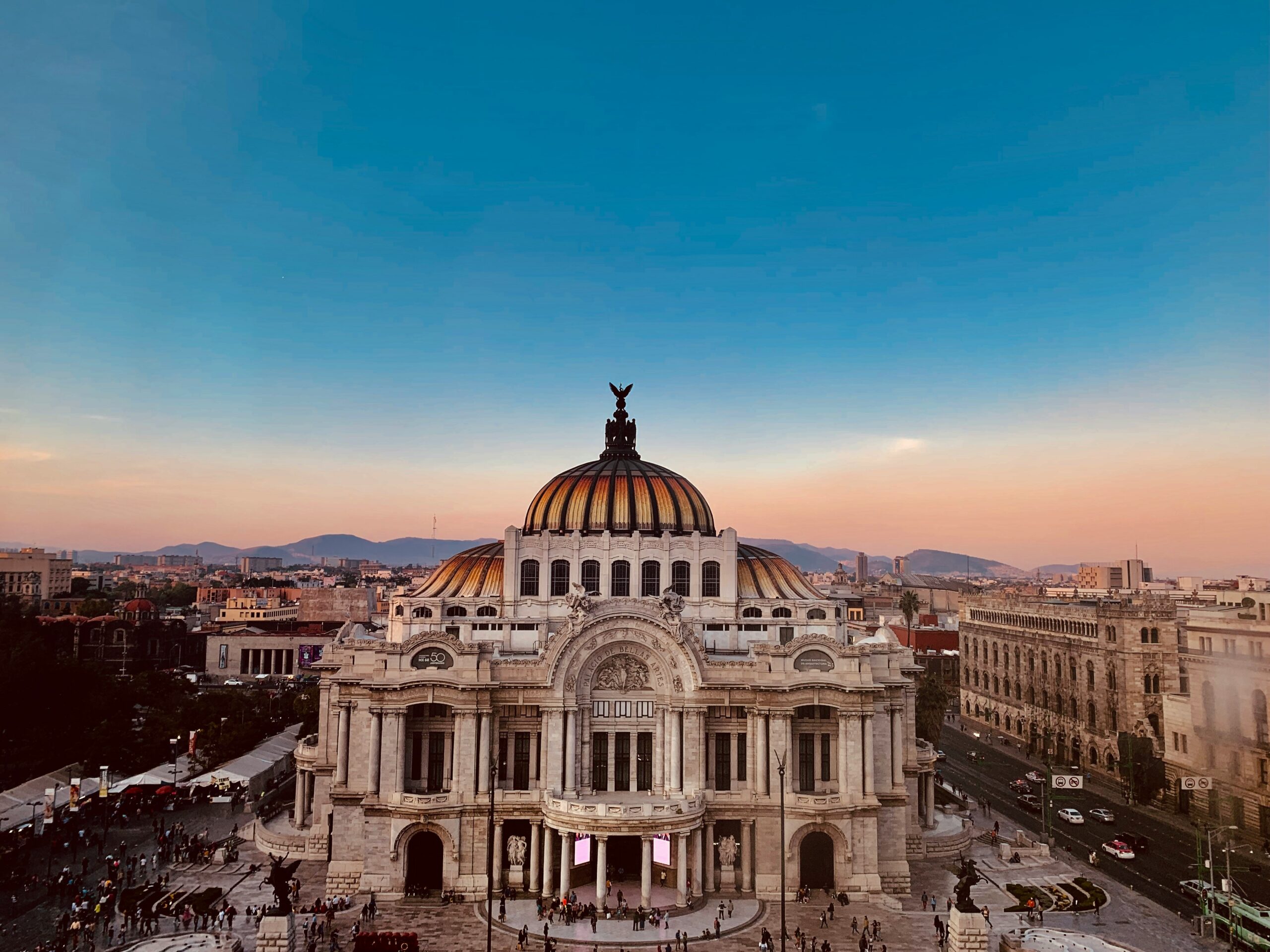 Moving to Mexico From USA: 2026 Residency & Shipping Guide
